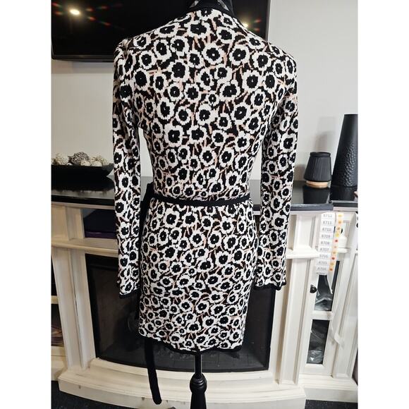 Diane Von Furstenberg For Target Sweater Dress Womens Small Wrap Dress Poppy - Picture 2 of 7